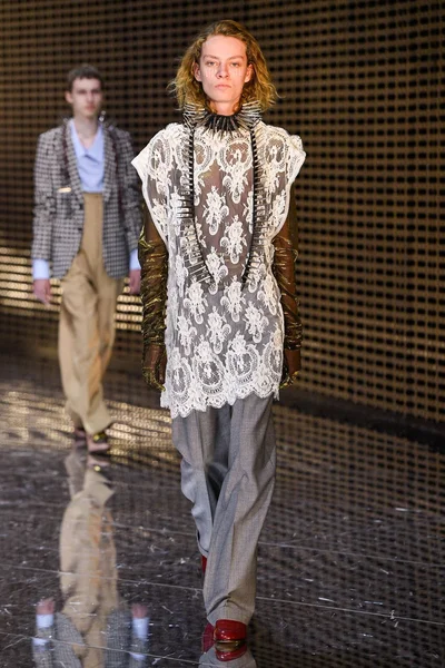 Look 71